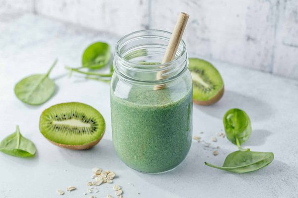 Comment incorporer des légumes de saison dans des recettes de smoothies nutritifs?