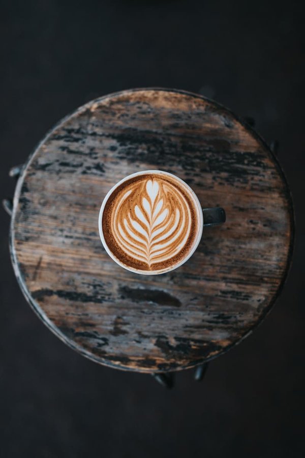 Qui a inventé le latte art ?
